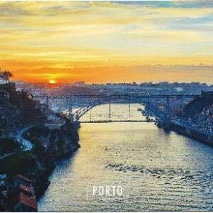 POR-Cartão Postal, (Mint), Portugal, Rio Douro, vista da Cidade do Porto e de V.N. de Gaia, belo pôr do sol ao fundo. From Portugal. com. World Heritage. Patrimônio Mundial, objetivoanonimo.pt - todos direitos reservados, número PR.24.