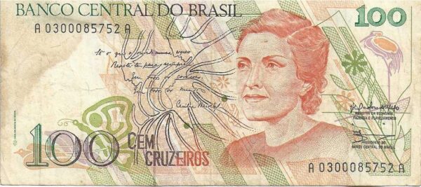 Br Cédula Brasil, 100 (Cem Cruzeiros). (S). Anverso: Calcografia nas cores lilás, ocre e verde, efígie de Cecília Meirelles. Impressão Casa da Moeda do Brasil. Verso: Verso: Calcografia nas cores lilás, ocre e verde; quadro universo das crianças.